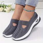 Easy-to-slip-on sports shoes, stable comfort