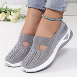 Easy-to-slip-on sports shoes, stable comfort