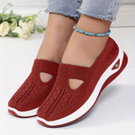 Easy-to-slip-on sports shoes, stable comfort