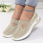 Easy-to-slip-on sports shoes, stable comfort