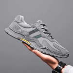 Rocío Ferrer | Urban Retro Sneakers